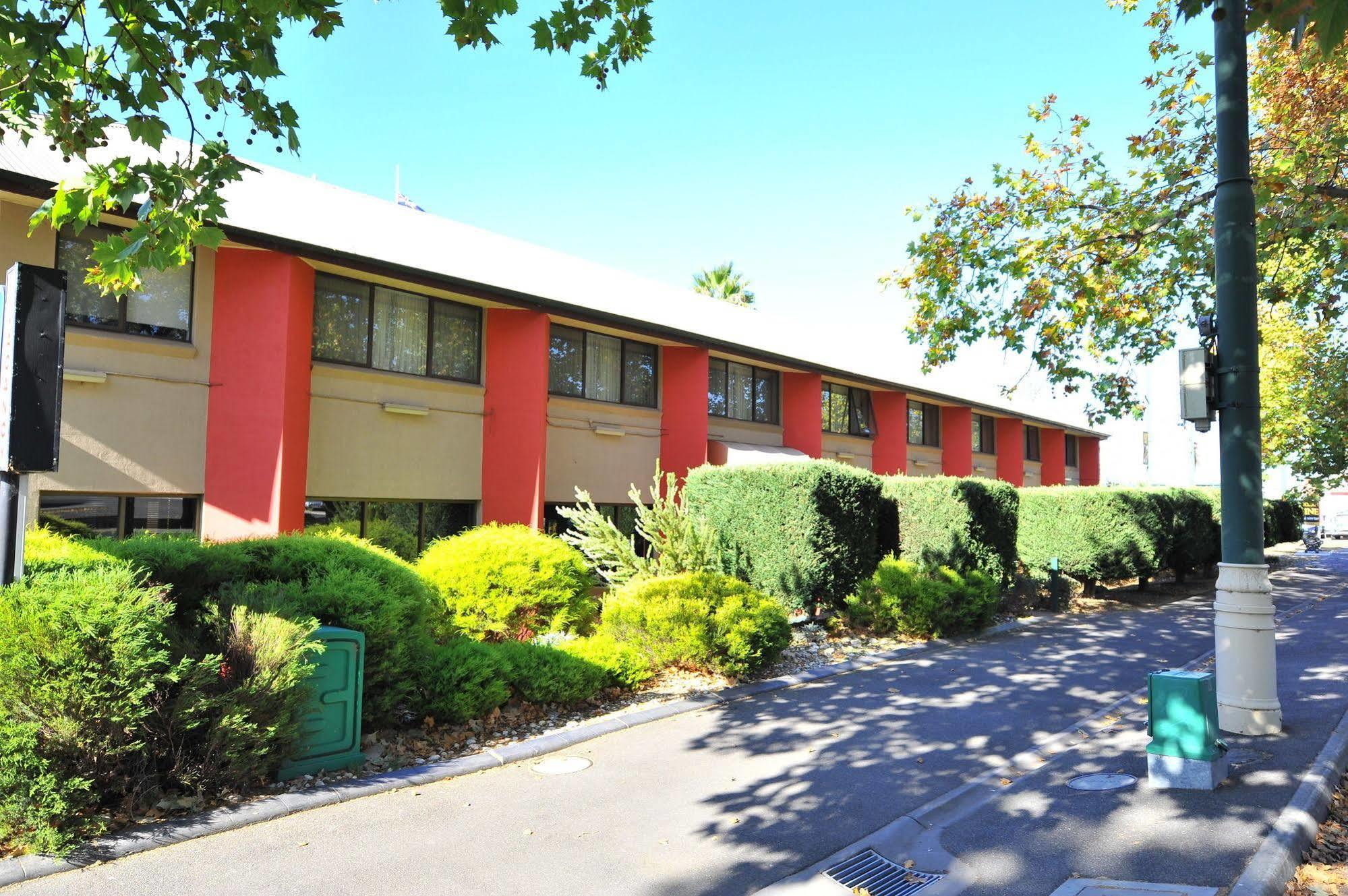 Central Deborah Motel Bendigo Esterno foto